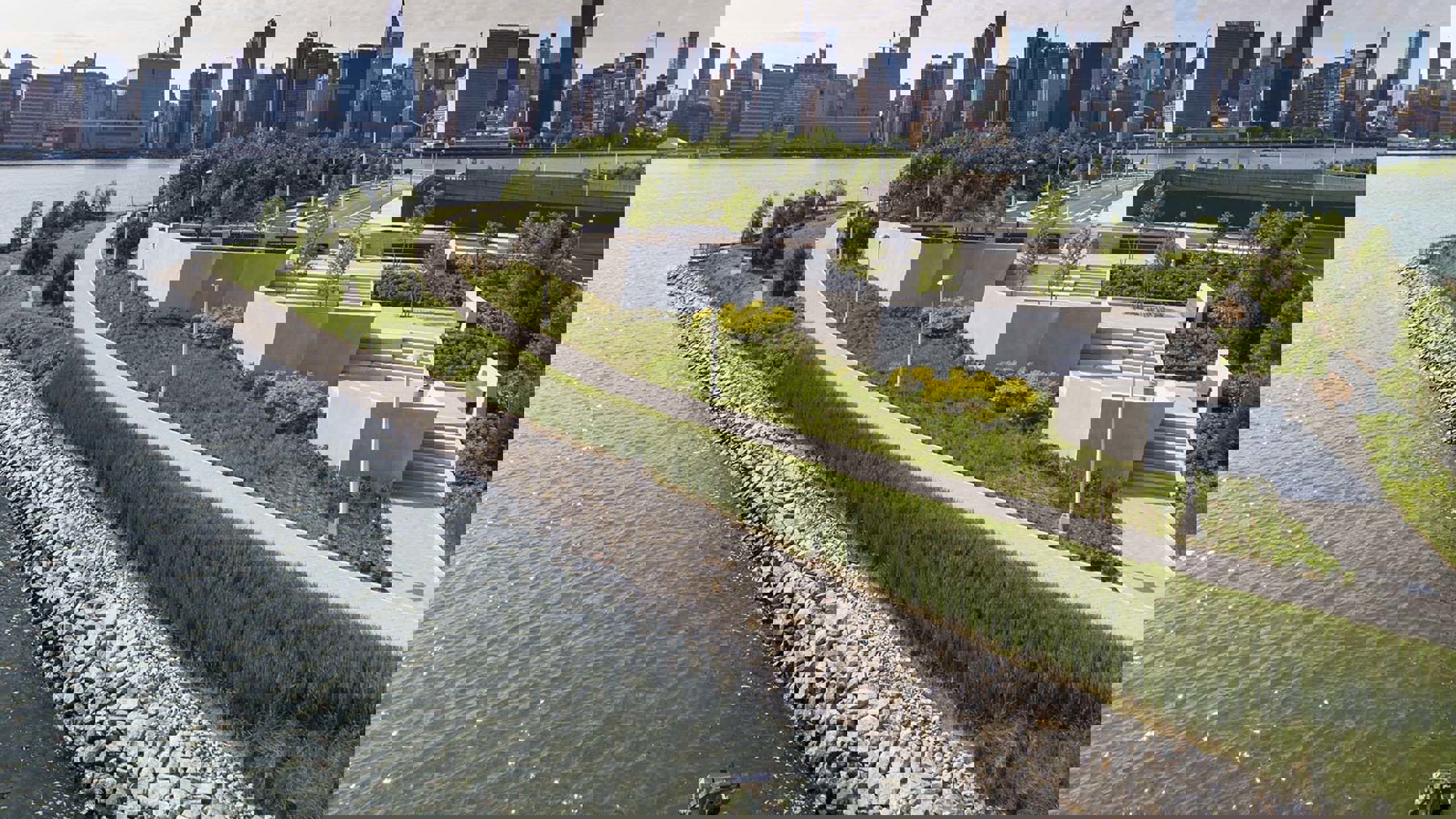 Hunters point south infrastructure and view of New York City