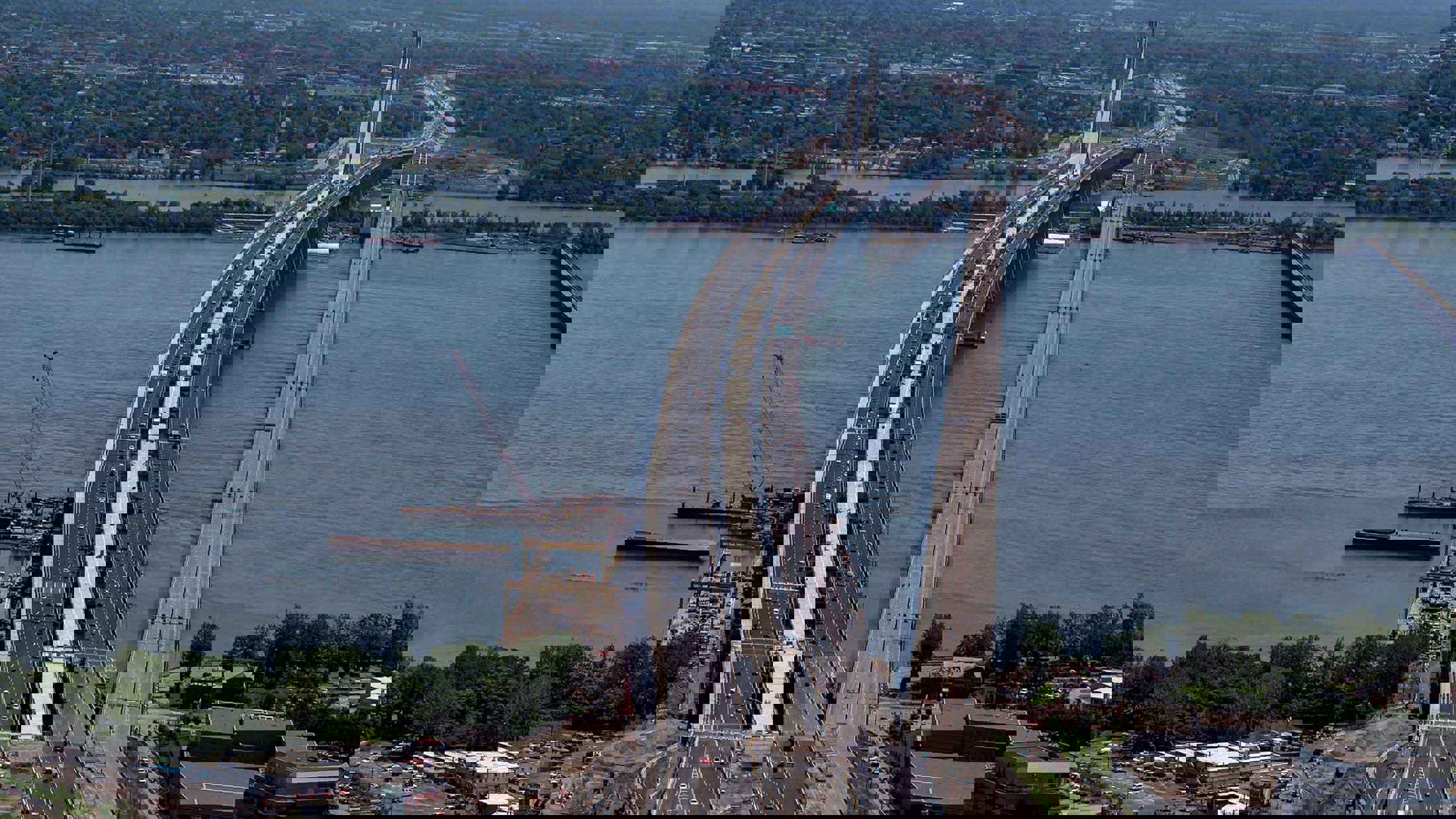 Samuel De Champlain Bridge Corridor