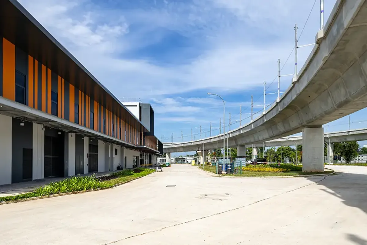 A building and an elevated rail track for testing trains